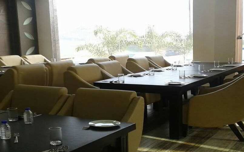 Hotel Golden Palm, Pathankot 3